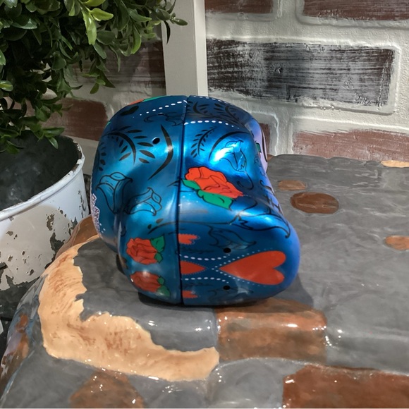 “3/$15 - Halloween Skull Tin Container - Very Gently Used - Picture 6 of 11